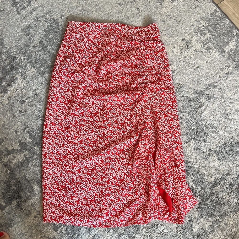 Lush Floral Slit MIDI Skirt